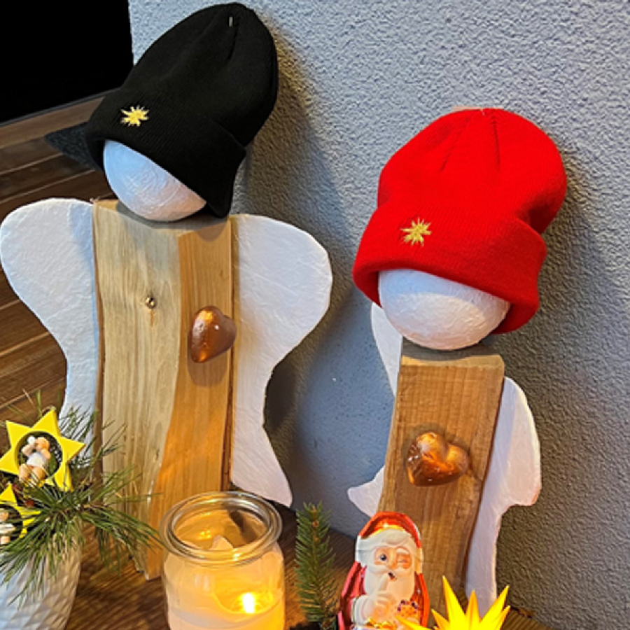 Kinder Beanie – Wintermütze schwarz/rot
